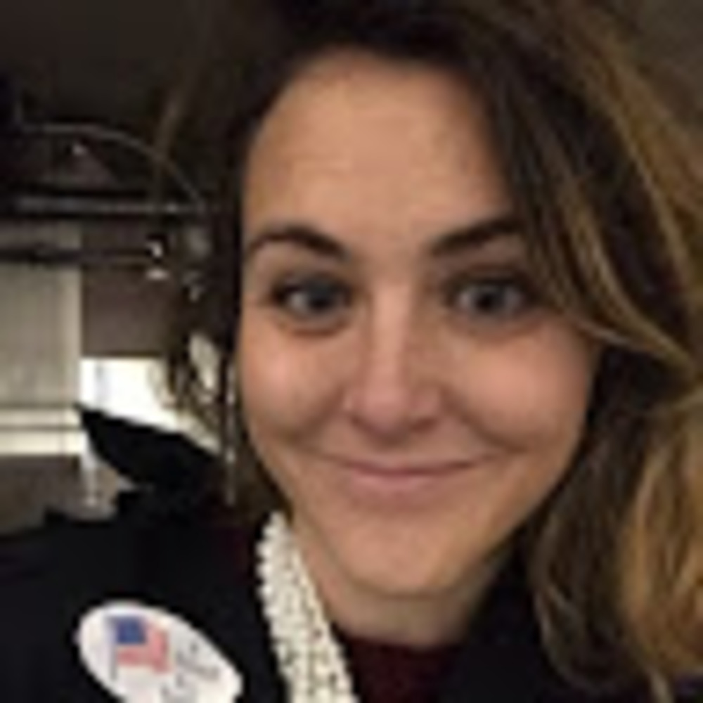 Meet your Posher, Elizabeth